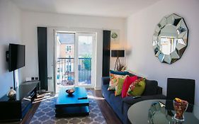 Modern 2 Bedroom Apartment